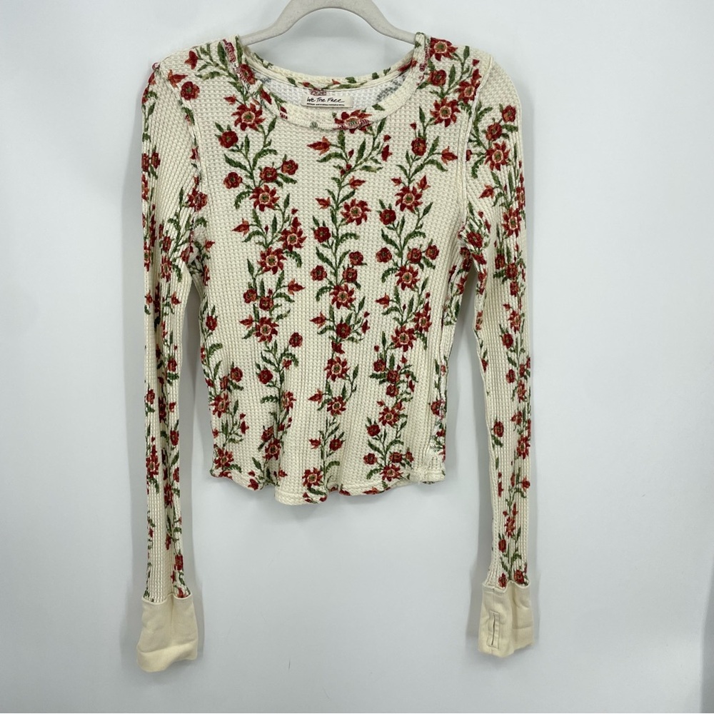 We The Free Pretty Little Thermal long sleeve top, size M cream floral
